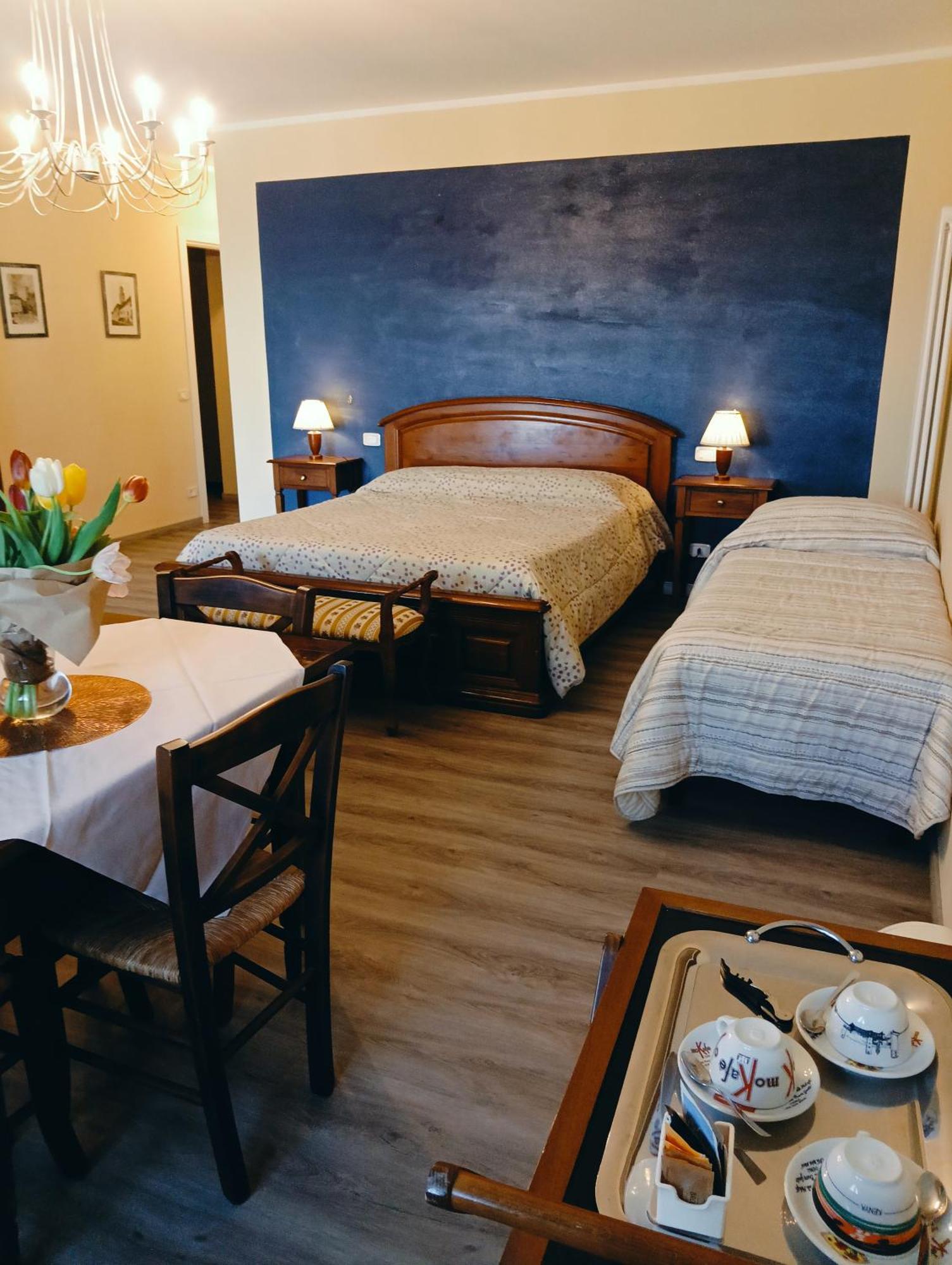 Domus Langhe B&B Treiso Exterior foto